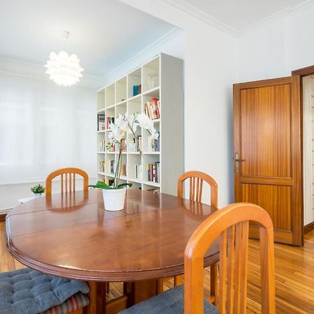 Ybarra Apartment By People Rentals Bilbao Ngoại thất bức ảnh