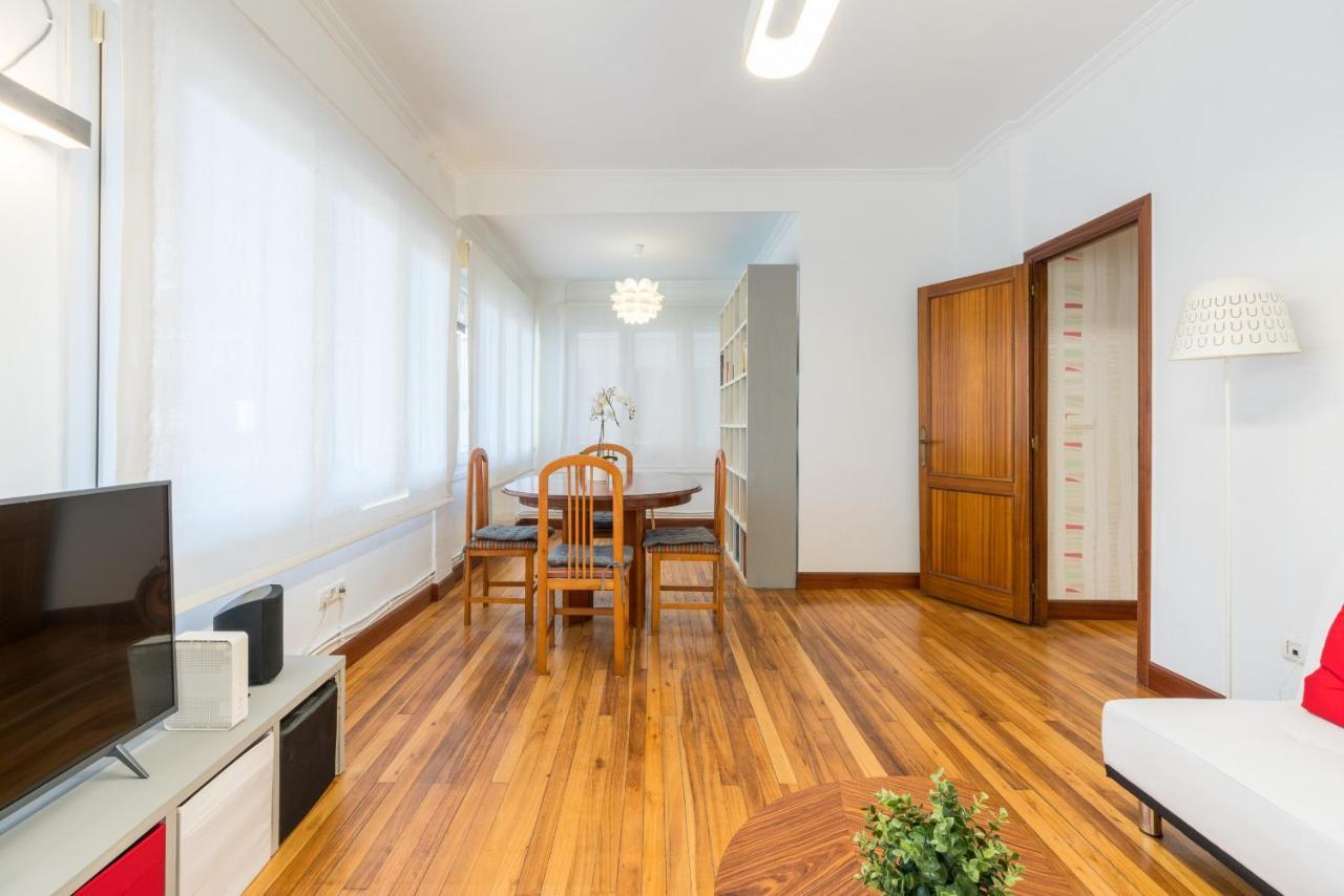 Ybarra Apartment By People Rentals Bilbao Ngoại thất bức ảnh